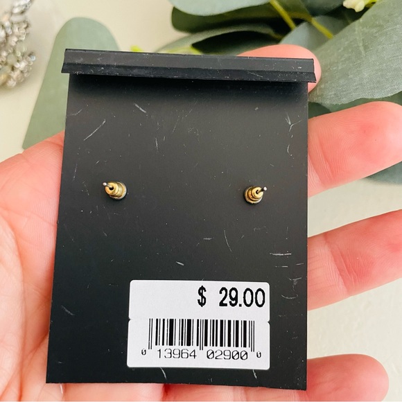 INC International Concepts Cubic Zirconia Heart Stud Earrings - Picture 4 of 5